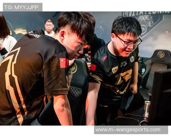 电竞比分赛后复盘V5与FPX的精彩对决节奏分析与战术解读