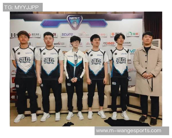 电竞比分分析和平精英赛事中BLG灵活性引发的热议与争议探讨实时数据