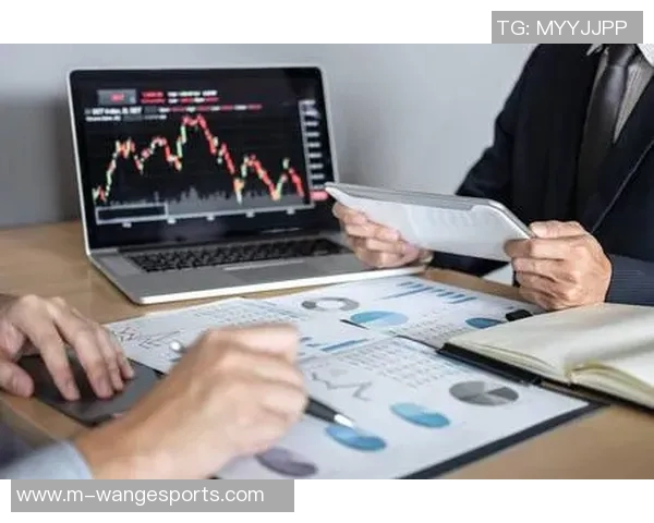 赛后复盘WE与FPX对决中的战术意识与团队配合分析实时数据